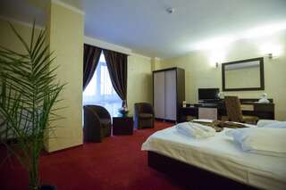 Отель Hotel Meliss Крайова Двухместный номер с 1 кроватью или 2 отдельными кроватями-19